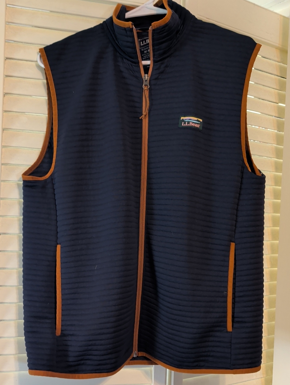 L.L. Bean Navy Airlight Vest Men's M
